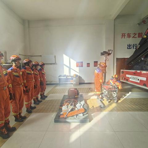 长城北街消防救援站开展装备器材“五知一能”考核工作