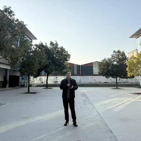 “筑牢安全防线，护航校园平安”尹集镇中心小学消防安全知识培训活动纪实