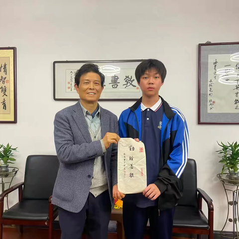 党小组扎根年级 情智党建育栋梁——武汉情智学校高三第三党小组的育人担当