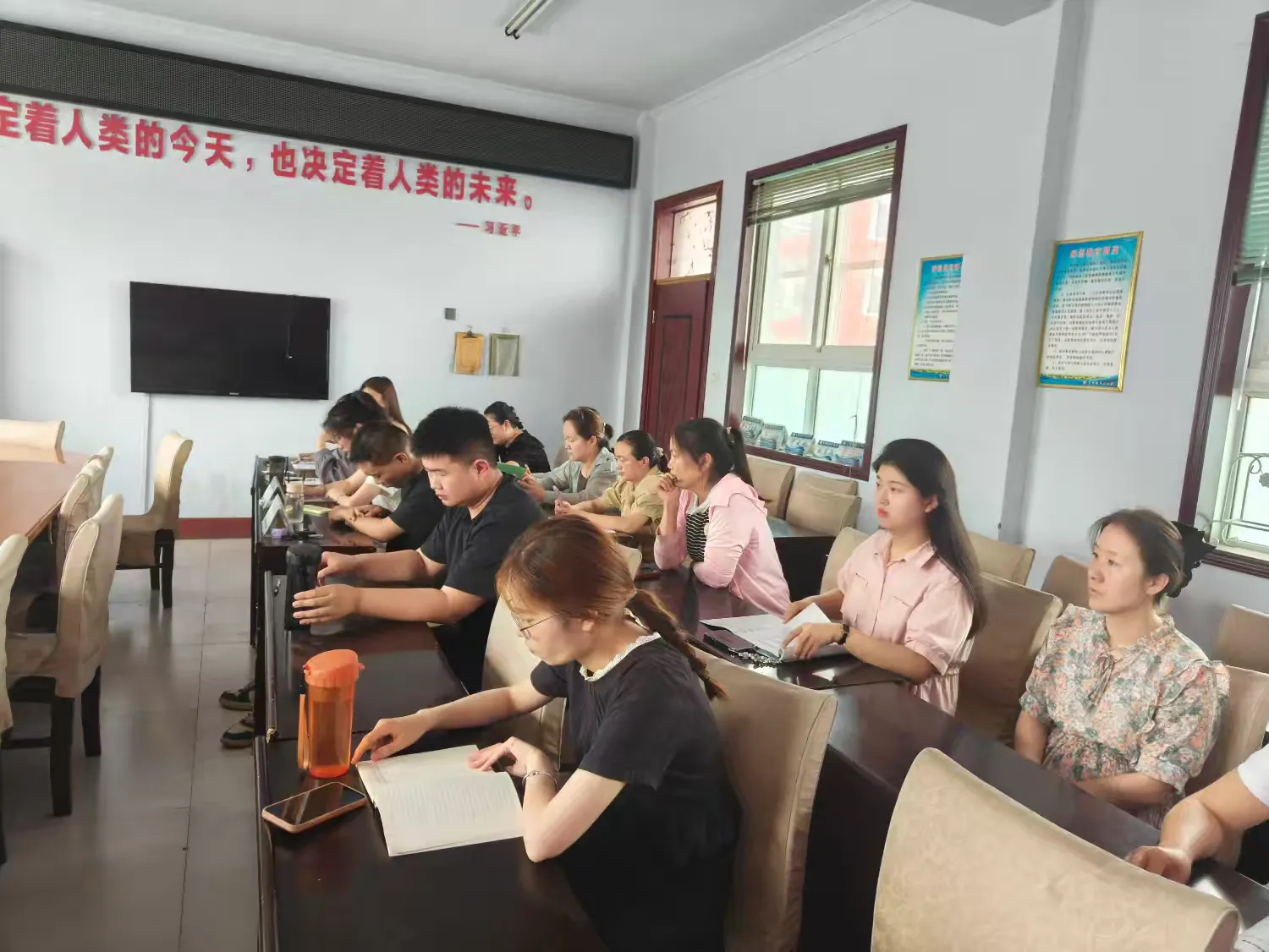 简篇-聚力共研,全力以“复”——大周镇中心小学数学组期末复习教研活动