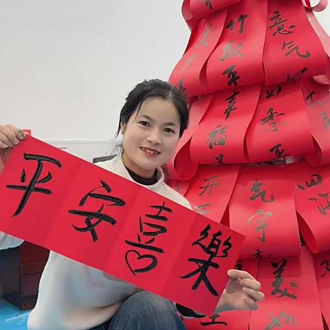 【通幼•故事汇】“语”你同行 通镇中心幼儿园绘本故事分享《鳄鱼🐊先生卖粽子》