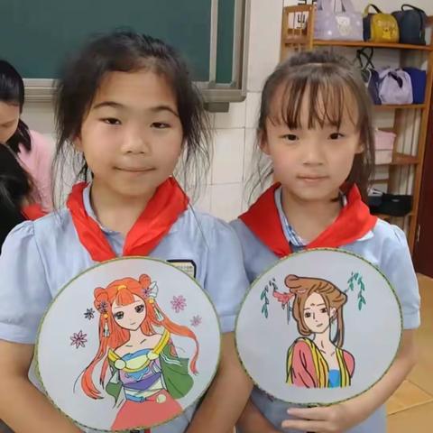 校园里的艺术课：圆扇上的童趣