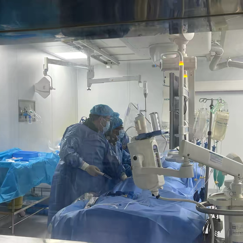 铜川矿务局中心医院成功实施铜川市首例左侧大脑中动脉慢性闭塞开通术