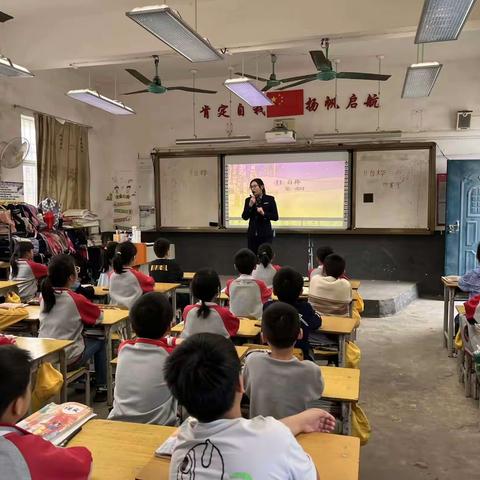 小学语文“教、学、评一致性的课堂实践研究” __以四年年级下册第11课《白桦》为例