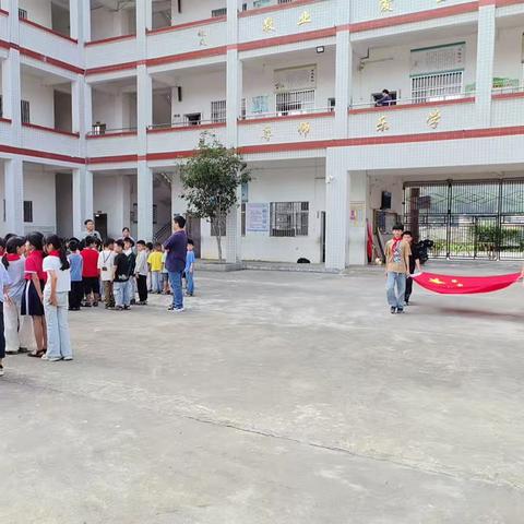 红领巾飘扬处，成长正当时–– 云罗金海小学2025年首批新队员入队仪式