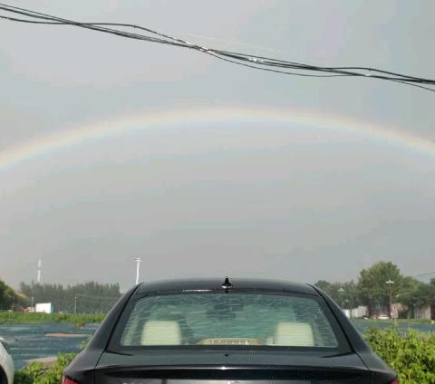 《走过风兼雨，迎得彩虹开》🌈