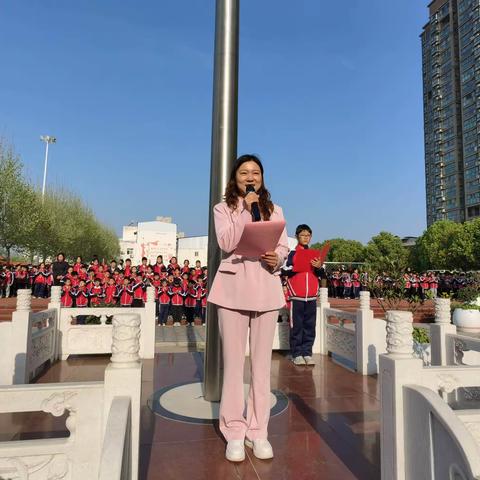 【书香许洼】传承雷锋精神  争做美德少年——漯河市郾城区淞江街道许洼小学雷锋月表彰活动