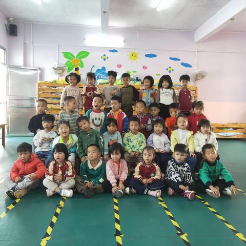 板桥中心幼儿园中一班11月精彩回顾