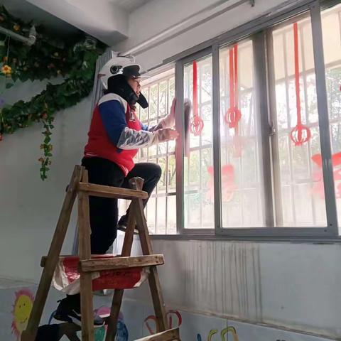 “净校园，迎开学”——金贝贝幼儿园开学前卫生大扫除