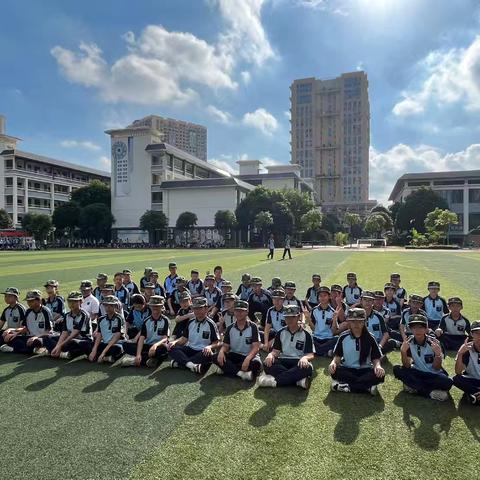 军训铸魂，青春燃梦