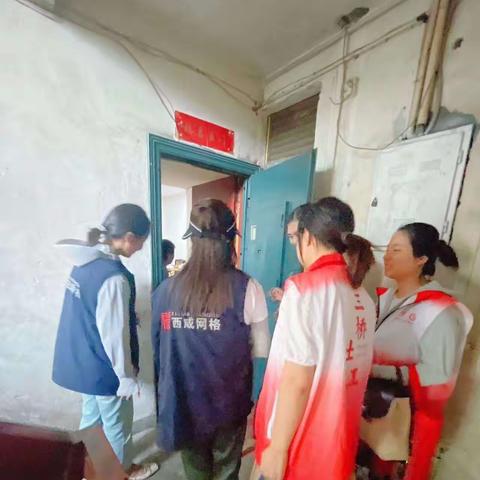 炎炎夏日！老人独居不独行！