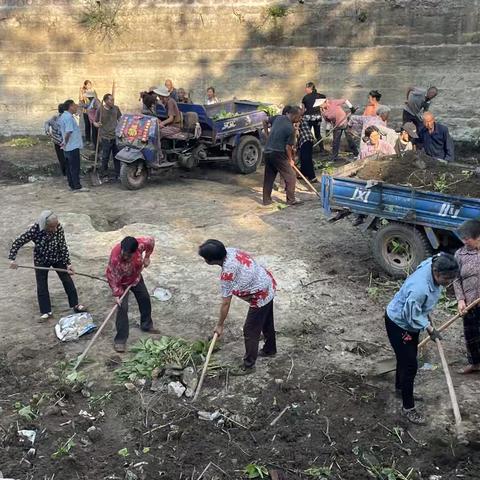 干群齐心清淤忙  再现大生产场景