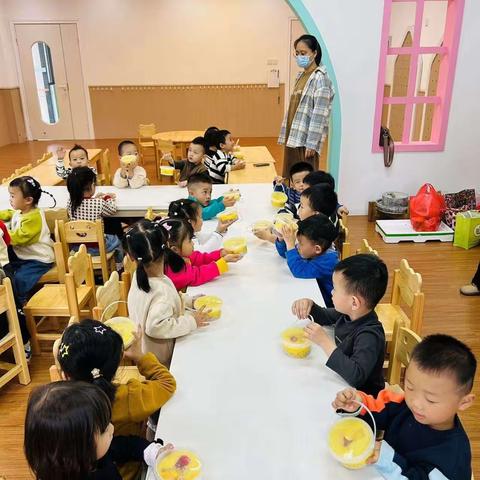 【家长进课堂】趣味美食课——龙海区第二实验幼儿园小一班