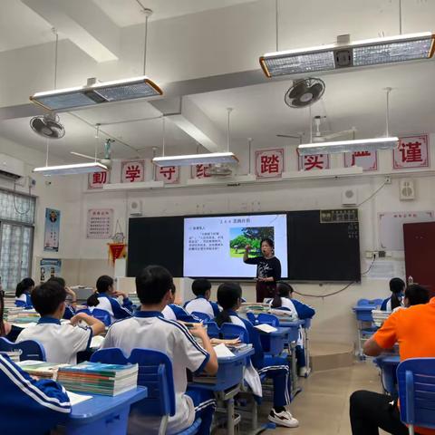 共享知识，启迪智慧  ——英生体组公开课活动