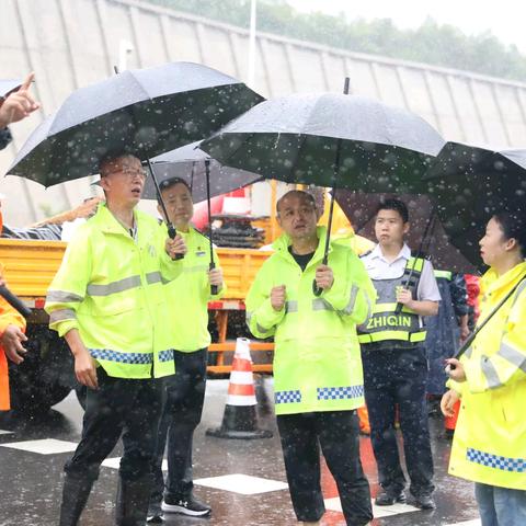 除隐患、排险情、护路安 多举措筑牢汛期安全防线