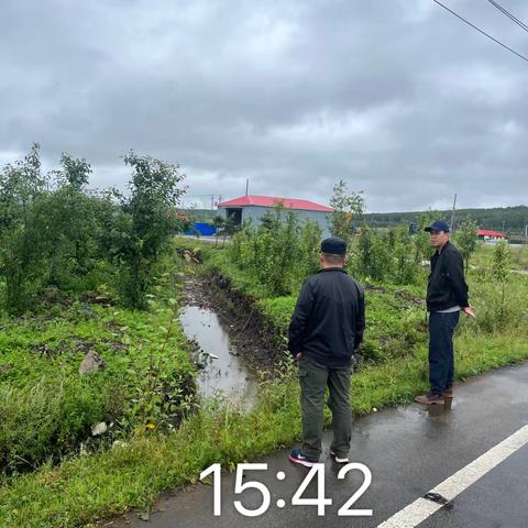 防汛工作：闻汛而动 严查细防 筑牢安全堤坝