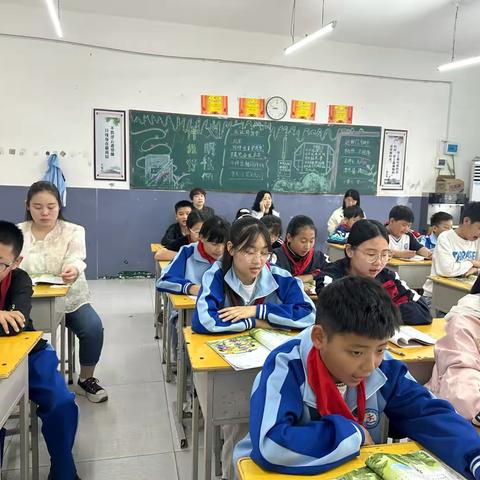 音乐课听评课《转圆圈》