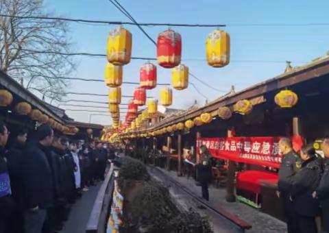 守护游客“舌尖上的安全”  茯茶镇市监所联合茯茶镇景区开展食品中毒应急演练