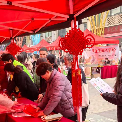 见“圾”行事，让年货节有味更有“卫” --绿地世纪城社区开展垃圾分类宣传活动