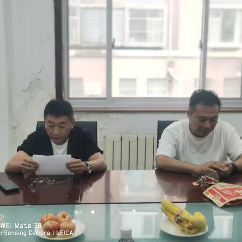 王舍人街道城市管理科召开“八一”退役军人座谈会