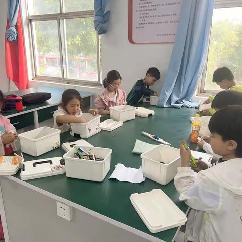 2025年西街小学乐高社团