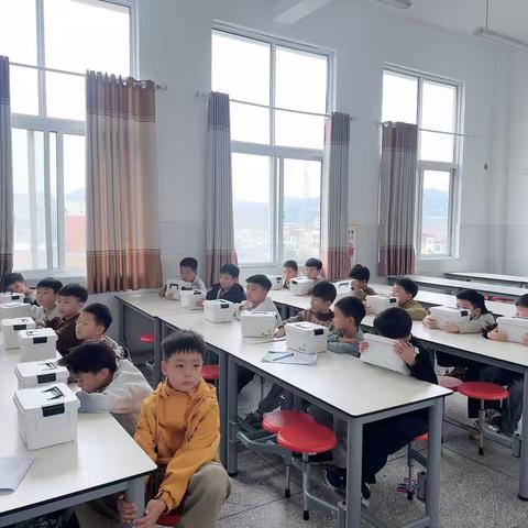 水磨头乐高社团-旋转陀螺