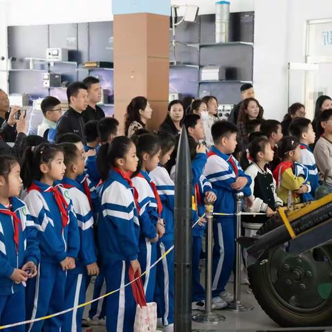 学习气象知识 探索科学奥秘 菏泽市第一实验小学中山路校区二年级六班实践活动