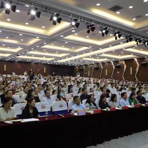 【和合四十·喜报】我校承办临沂市校本课程建设成果推介现场会议