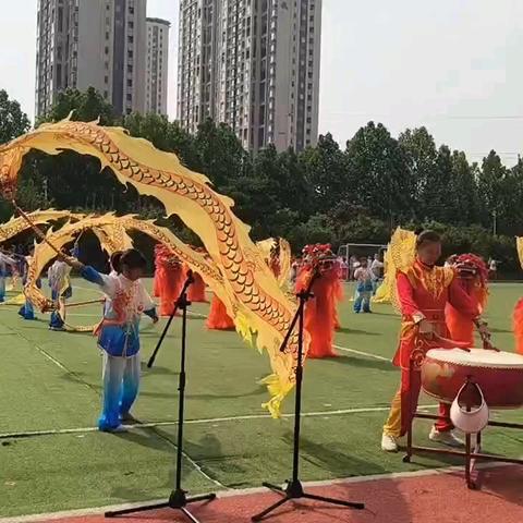 第二实验小学社团课堂结课展示 传承文化润童心 多彩课堂绽光彩