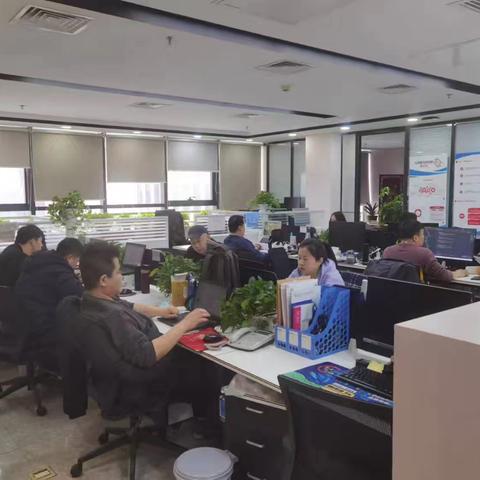 驱车远行 助力科创企业 —— 东坝中路支行走进科创企业办理代发工资卡