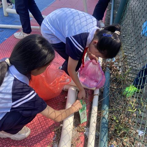 清洁周边环境 擦亮校园底色——柘荣县教师进修学校附属小学校园周边环境清洁志愿活动