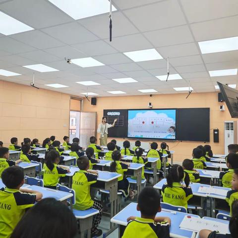 教研如花，精彩满初夏——记解放学校洣江分校低数组“1+N”主题教研活动