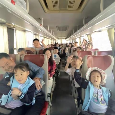 “春日躬耕，不负韶华”—实小1年级4班社会实践活动