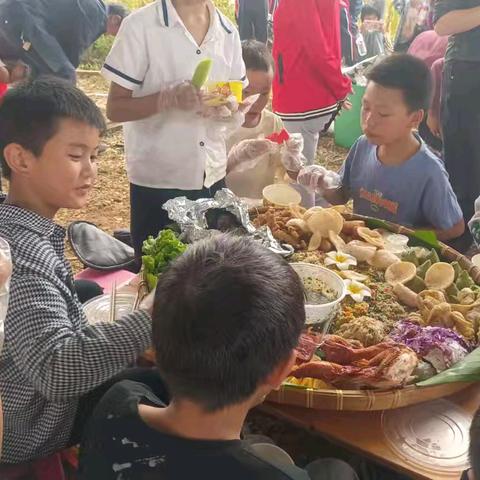 美食相伴，一起去秋游🍂——马白镇中心学校秋游活动