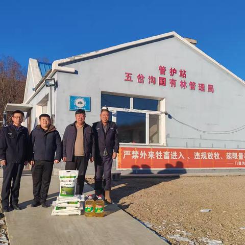 深入基层 传递温暖