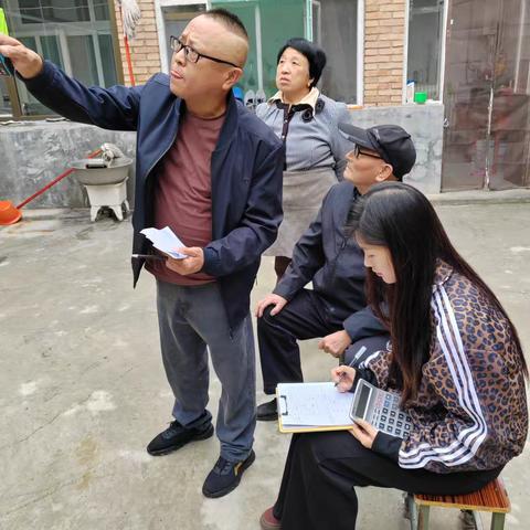 网格员的供暖季日常：入户量平方工作纪实