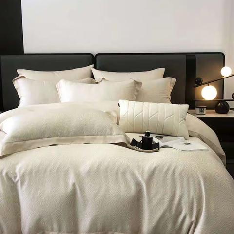 2024春夏新品 🌞臻品天丝四件套 国际认证可进口原浆，柔韧软腻爽滑接触凉感-天然沁肤舒爽一夏，瞬间降温，久睡透气不闷热！ ✅【标准规格】被套200*230  ，床单245*250 ✅含塑封🎁礼盒包装含手提袋