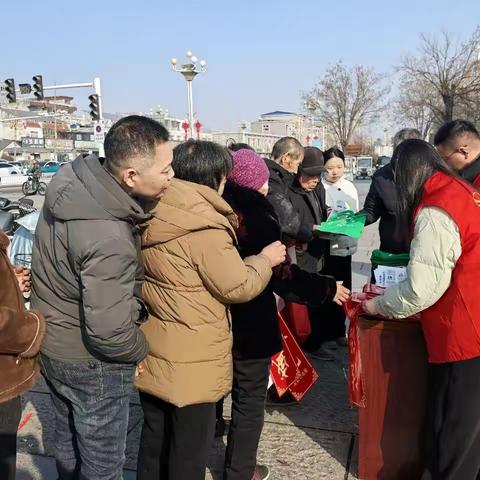 法治春联添年味 普法宣传暖万家——浚县司法局法学会工作站开展新春送法活动