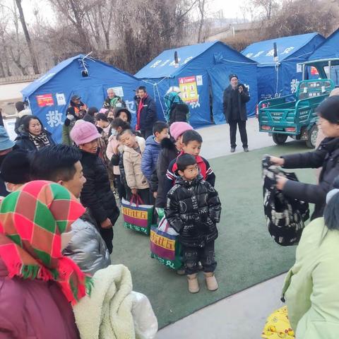 杯水车薪也是爱