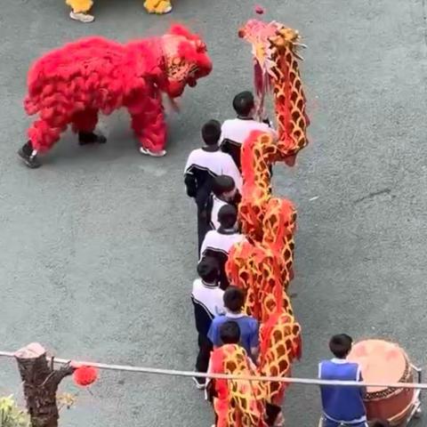 龙岗区实验学校七（12）班￼元宵游园美食会