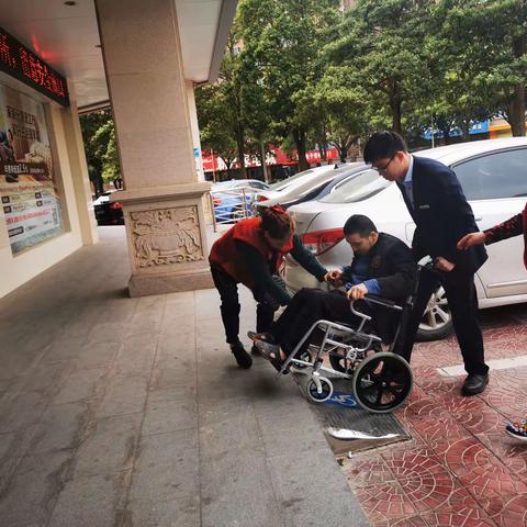 【莆田秀屿支行营业厅】 寒风送温暖，服务暖人心。