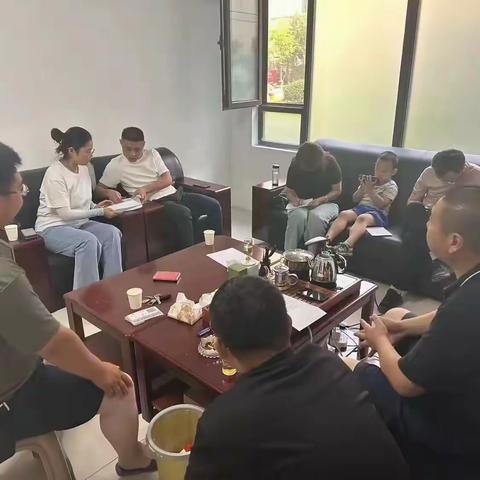 网格情深 玺解千愁——华山街道珑玺筹备组调解居民纠纷