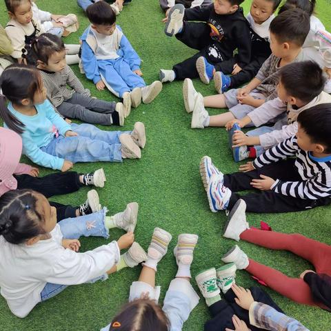 鞋子的秘密——小三班生成课程