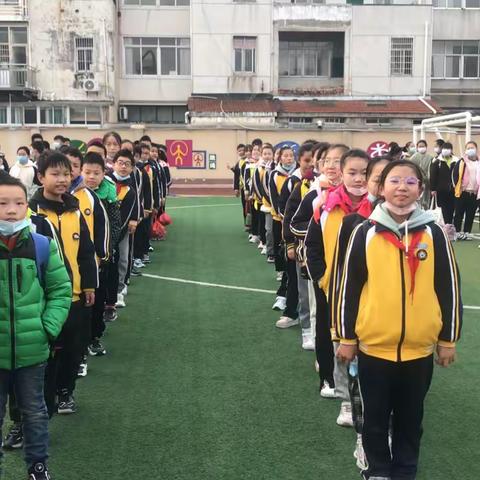 畅游海洋世界，“毅”起成长——章林小学六（2）班冬季游学活动