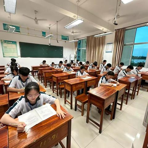 定安中学高中学生数学竞赛