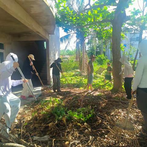 （9月20日）博后村开展周末大扫除