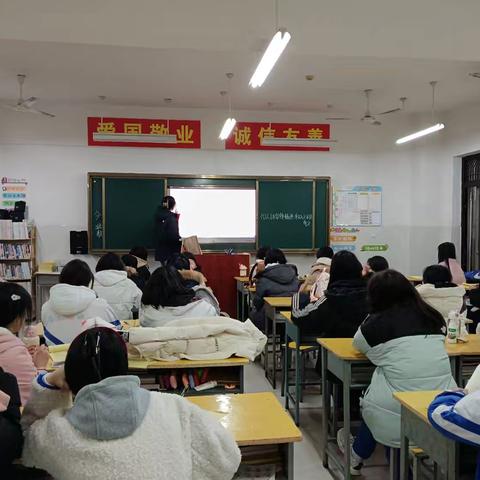 弘扬雷锋精神争做文明学生