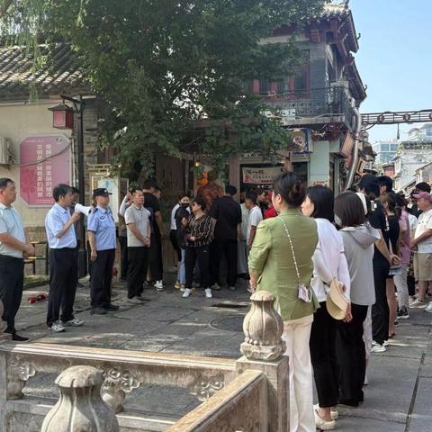 以“训”促能、以“演”促防，泉城路街道开展应急实训及灭火演练活动