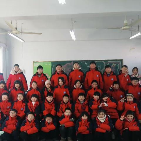 回望成长 奔赴未来——镇平县第四小学四二班