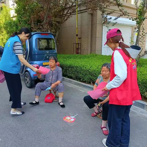 济北街道安康社区开展“践行垃圾分类，共建美好家园”主题宣传活动
